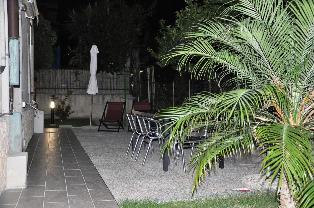 Via Battisti 231 1 Apartment ปิเอตราลิกูเร ภายนอก รูปภาพ